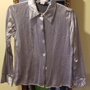 Shiny Silver button top Size S. B16.